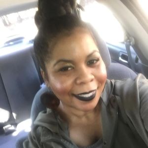 Meet your Posher, Kimberly